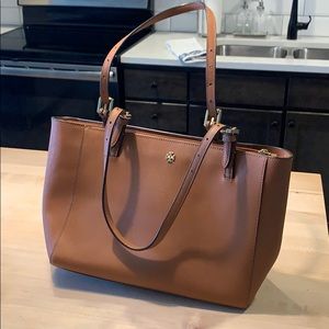Tory Burch tan purse